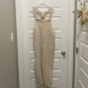 Smash and Tess Hilary Duff Romperalls